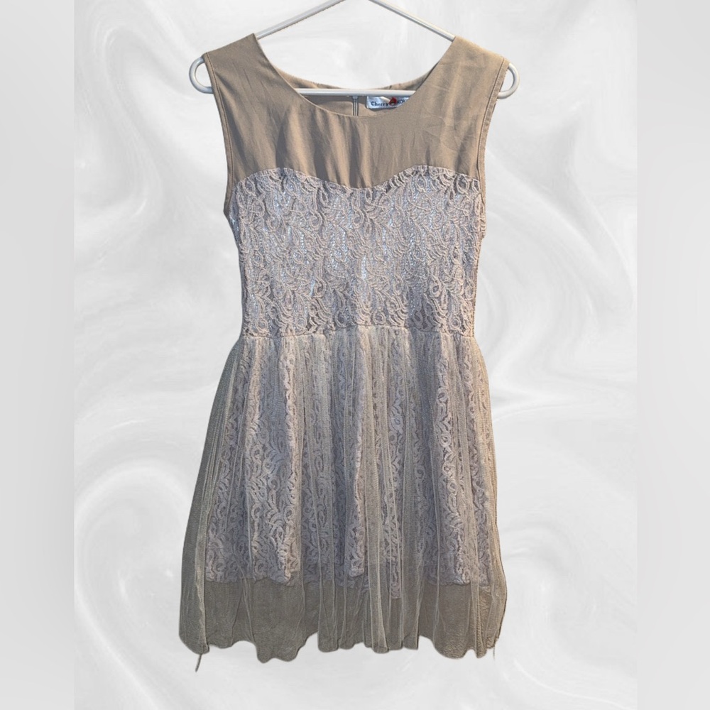 Girls dress